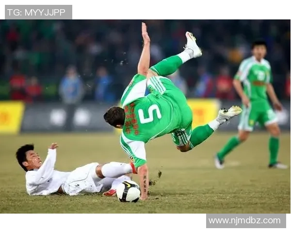 足球明星的经典招数解析与技巧分享让你也能成为绿茵场上的焦点